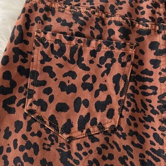 🥳HP🥳 Free People Zip It Up Leopard Print Denim Mini Skirt - Picture 8 of 12